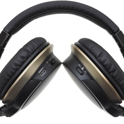 Audio-Technica ATH-AR3BTBK SonicFuel Wireless On-Ear Headphones with Mic and Control (Black) image 2