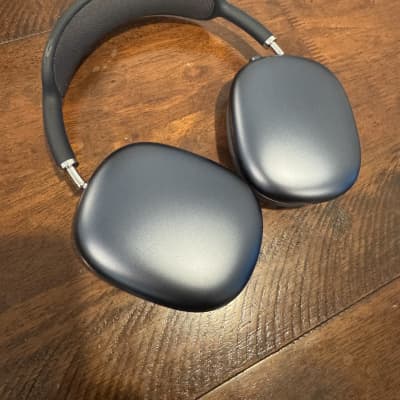 Apple AirPods Max Space Gray with Smart Case | Reverb