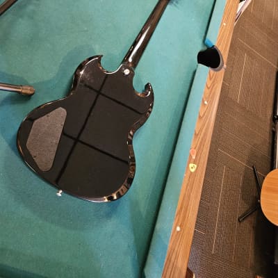 Gibson SG Standard With Hard Case 2017 - Ebony image 3