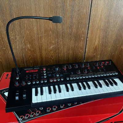 Roland JD-Xi Analog/Digital Synthesizer with Vocoder w/ box