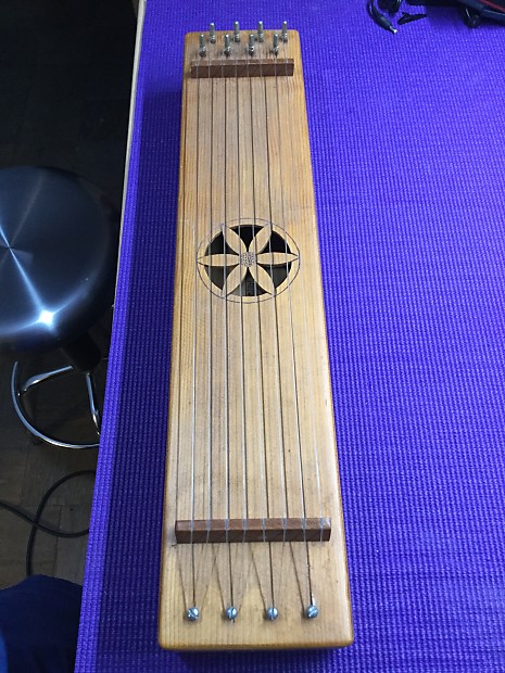 Music makers shop harps