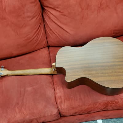 Washburn D10S left Handed  acoustic guitar Natural finish model #HD10SLH-O-U image 8