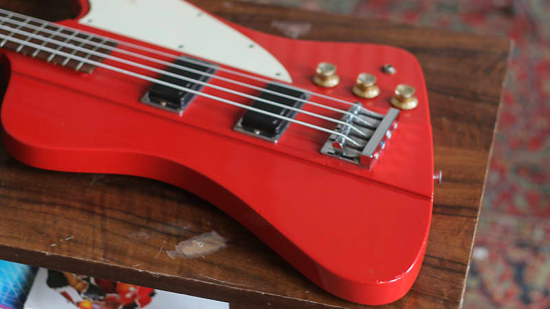 完璧わいふによる 1989 Thunderbird TB70 Fernandes Burny red Reverb | ベース