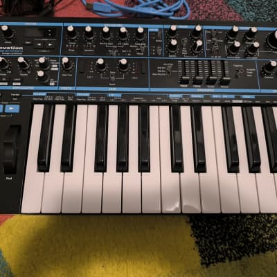 Novation Bass Station II 25-Key Monophonic Synthesizer 2013 - Present - Black