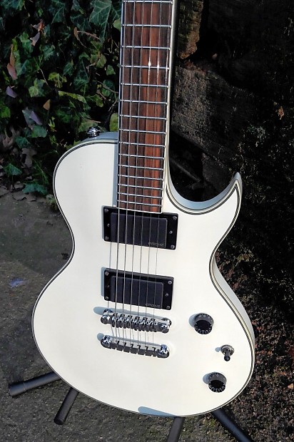 IBANEZ ARZ400 Artist Series LP Electirc Guitar / EMG HZ