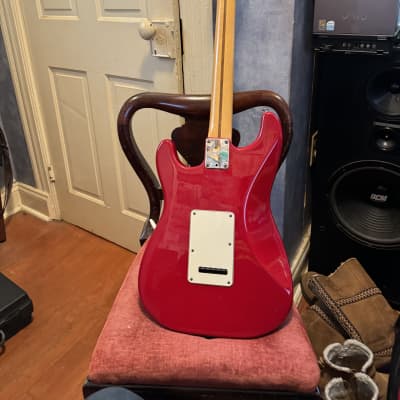 Fender Stratocaster electric guitar 1995 - Red image 16