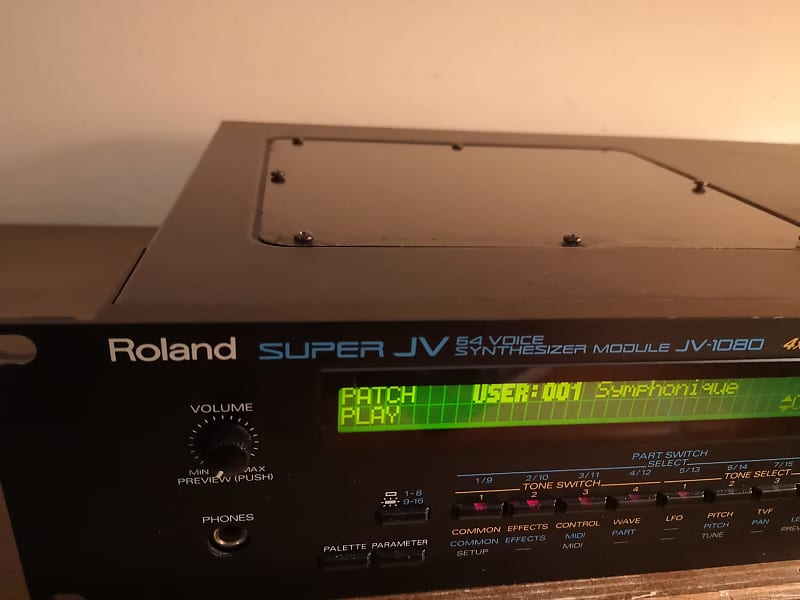 Roland JV-1080 64-Voice Synthesizer Module | Reverb Italia
