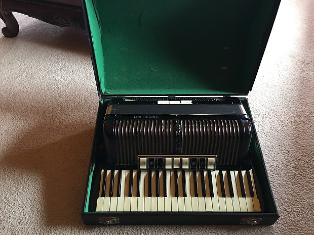 Hohner Verdi III M 3 M Black Accordion