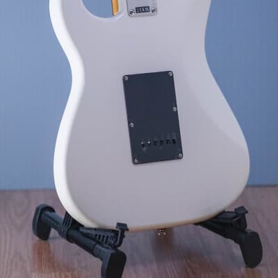 Squier Classic Vibe 70's Stratocaster Olympic White DEMO image 5