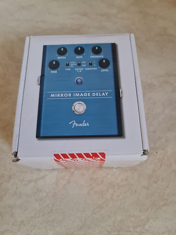 Fender Mirror Image Delay