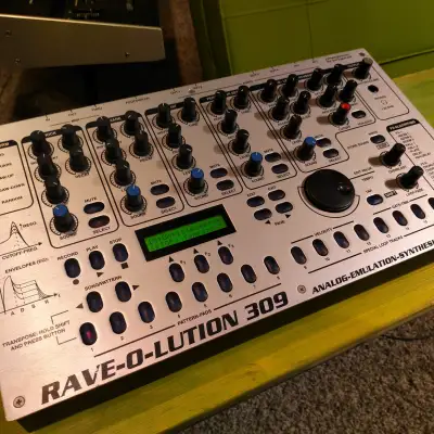 Quasimidi Rave-O-Lution Groovebox and Drum Machine image 1