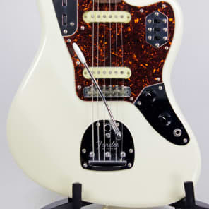 Fender JAPAN Jaguar ジャガー Oシリアル ヴィンテージ Fender JAPAN Jaguar ジャガー Oシリアル ヴィンテージ