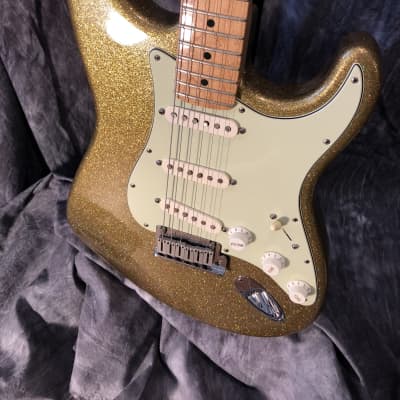 Fender Stratocaster Telecaster 1993 Gold Sparkle GC LE 29th Anniversary Matched Set image 6
