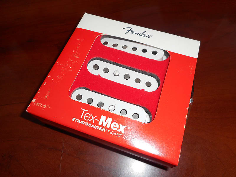 Fender stratocaster deals tex mex pickups