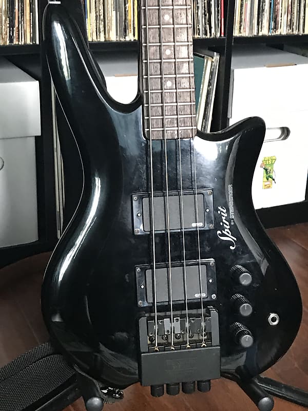Steinberger Spirit XZ-2 Bass with EMG Active Pickups and BTC