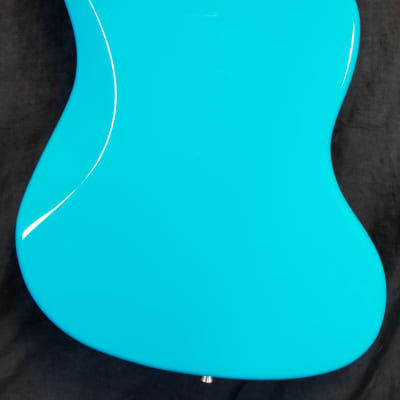 Fender American Professional II Jazzmaster Left-Hand, Electric Guitar Maple Fingerboard, Miami Blu image 11