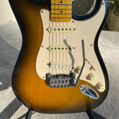 G&L Legacy ストラト stratocaster バーズアイメイプル G&L Legacy ストラト stratocaster バーズアイメイプル G&L