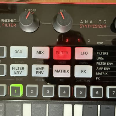 IK Multimedia IK Multimedia UNO Synth Pro Desktop 32-Key Analog Synthesizer with DECKSAVER image 10