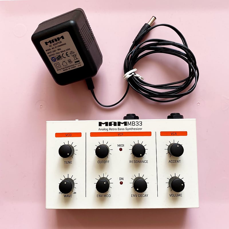 MAM MB33 Retro Analog Bass Synthesizer (303 clone)!