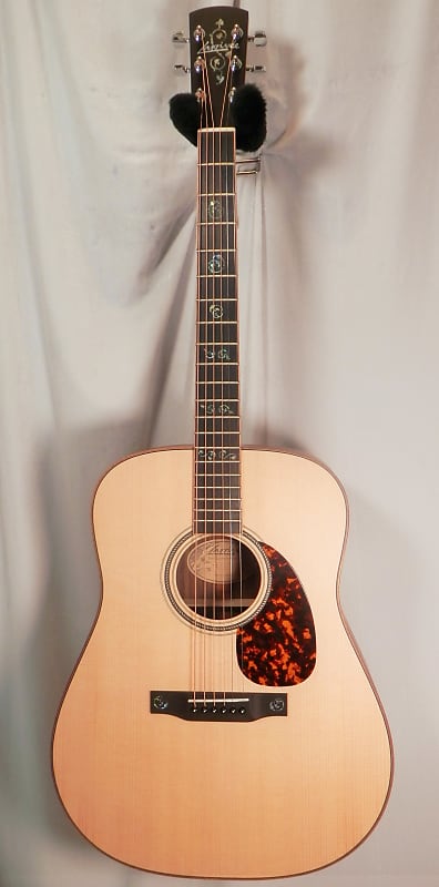 Larrivee D-03 Rosewood Vine Special Dreadnought Acoustic Guitar Rosewood Back & Sides Satin Natural image 1