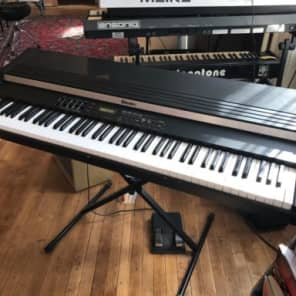 Roland Rhodes MK-80 Weighted-Action 88-Key Digital Piano c