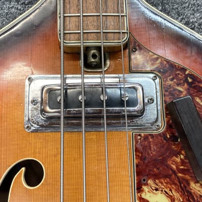 Kingston Violin Bass 1960’s - Sunburst image 10