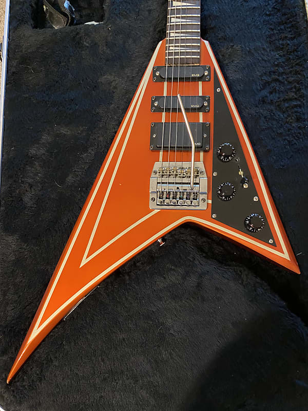 Hondo H771KT Randy Rhoads V w/old EMGs USA kahler and
