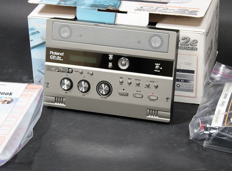 Roland CD2E SD/CD Recorder - Silver