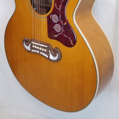 Epiphone Masterbilt J-200 all Solid Wood Acoustic Electric Guitar Aged  Antique Natural Gloss 2022 image 2