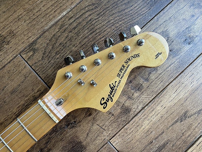 Suzuki store electric guitar