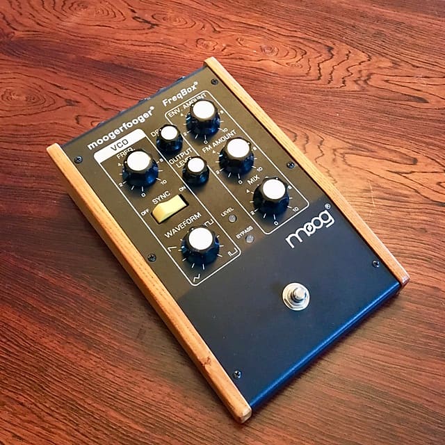 Moog Moogerfooger mf-107 freqbox analog oscillator pedal | Reverb