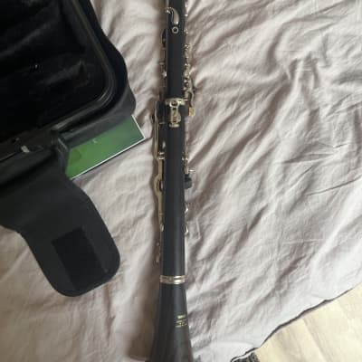 Yamaha YCL-457-20 Wooden Bb Clarinet with Case, Mouthpiece & Lyre – Made in Japan image 4