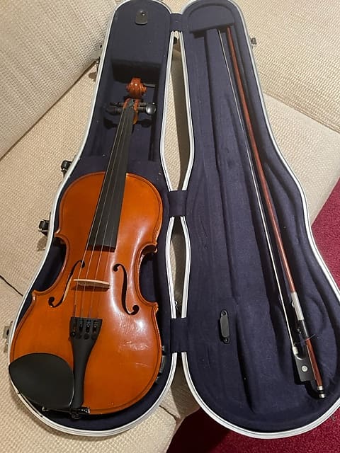 Yamaha Violin Model V3 4/4 | Reverb