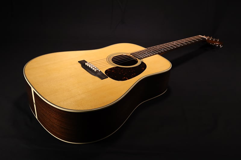 1980 Martin D-28 Acoustic Guitar w/ Hard shell Case