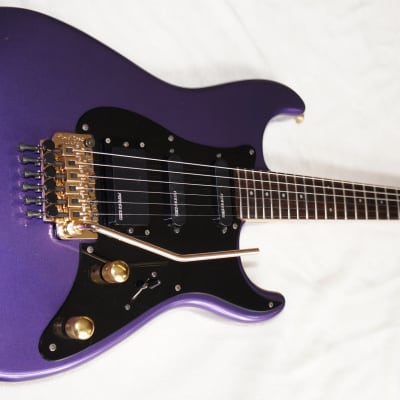 Fernandes Stratocaster / Strat FST-55 Metallic Purple Floyd Rose