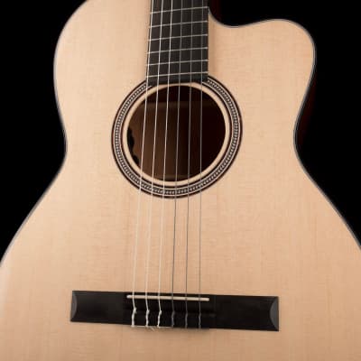 Martin 000C12-16E Nylon Natural Classical Guitar With Case image 6
