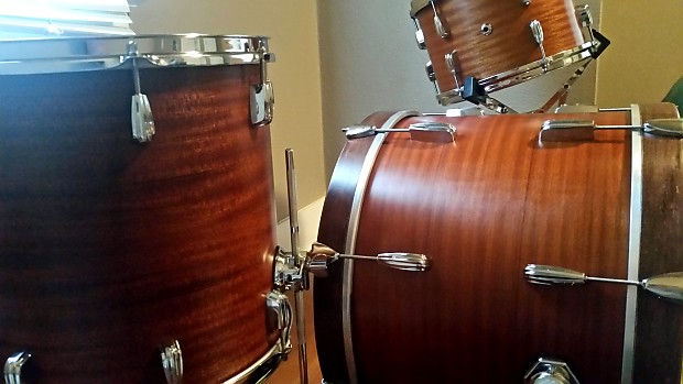 Keller vintage mahogany drum set