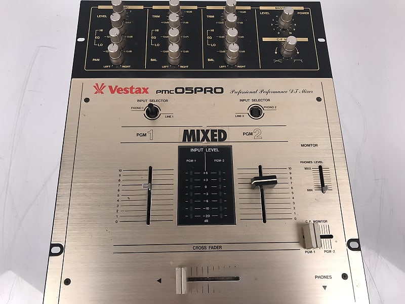 Vestax PMC-05 Pro Q Limited Edition Gold