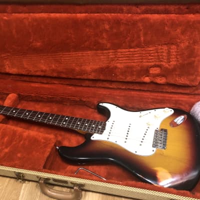 Fender Stratocaster ‘62 AVRI (American Vintage Reissue) Fullerton Era 1982- 1983 - 3 tone sunburst for sale