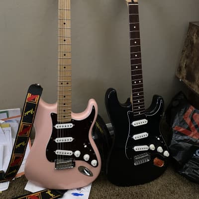 Fender Player Stratocaster with Maple Fretboard 2019 - 2021 Shell Pink image 8
