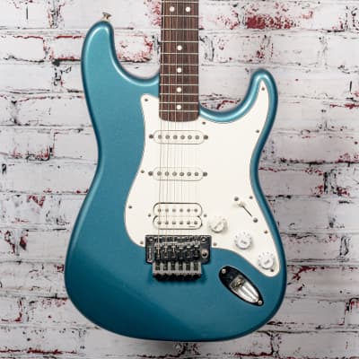Fender 1995 Ritchie Sambora Stratocaster Electric Guitar, Lake Placid Blue x0849 (USED) for sale