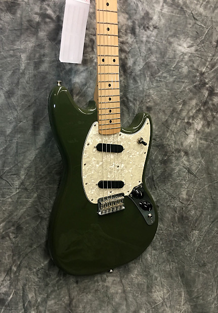 Fender offset series mustang sale