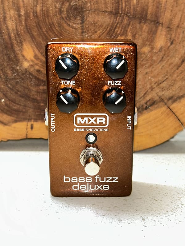 MXR M84 Bass Fuzz Deluxe