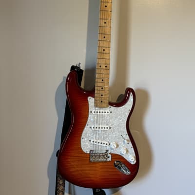 Fender Player Stratocaster Plus Top with Maple Fretboard - Radioshop Pickups - Obsidian Wire Blender - Locking Tuners - Schaller S-Lock - More! for sale