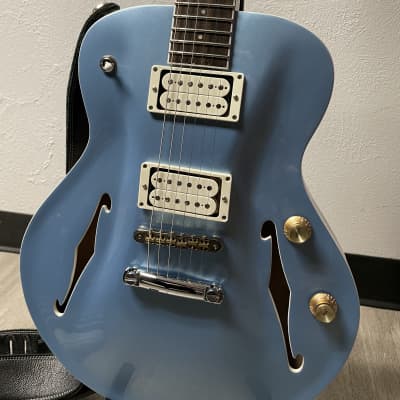 Marvin Guitars Redondo 2021 Ice Blue Metallic image 2