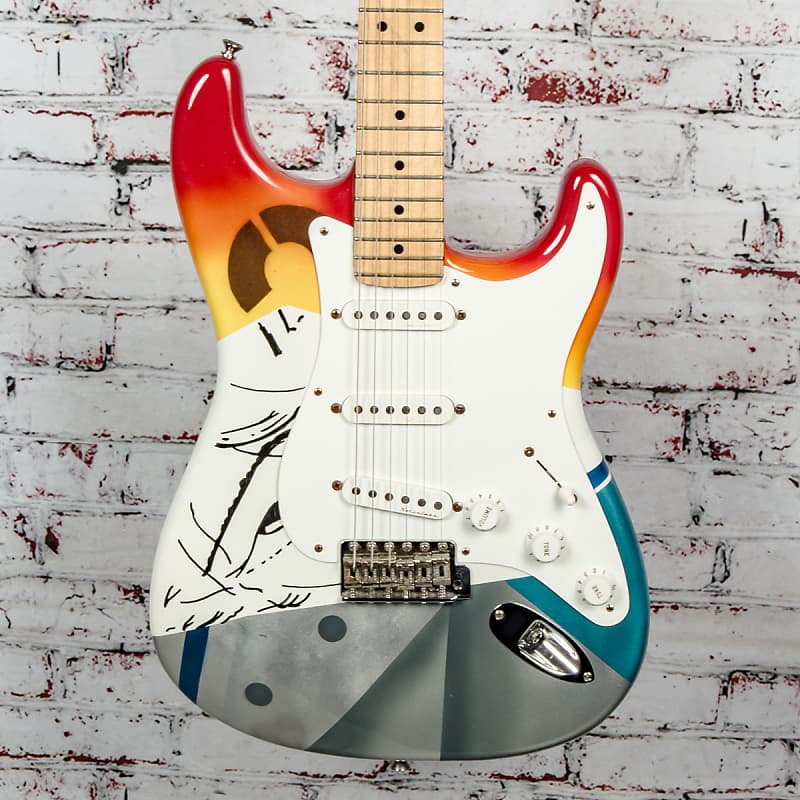 Amazon.com: Fender Eric Clapton Stratocaster Electric Guitar