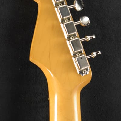 Mint Fender Robert Cray Stratocaster Inca Silver Rosewood Fingerboard image 5