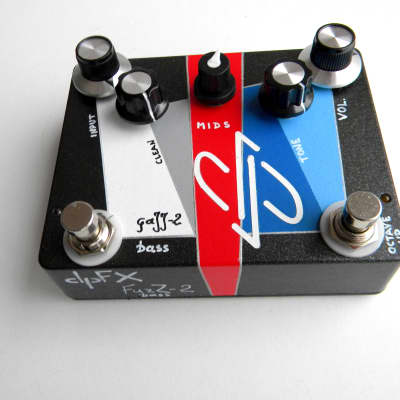 dpFX Pedals - FuzZ-2 Bass (w/ dry-Blend, Mids-Scoop & Octave-Up function) image 2