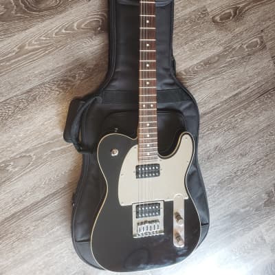 レアモデル　squire by fender john5 telecaster UNBOXING The Squier J5 Telecaster From Fender - YouTube