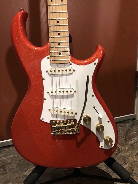 魅力的な価格 Aria Pro II RS Deluxe V Orange Sparkle ギター